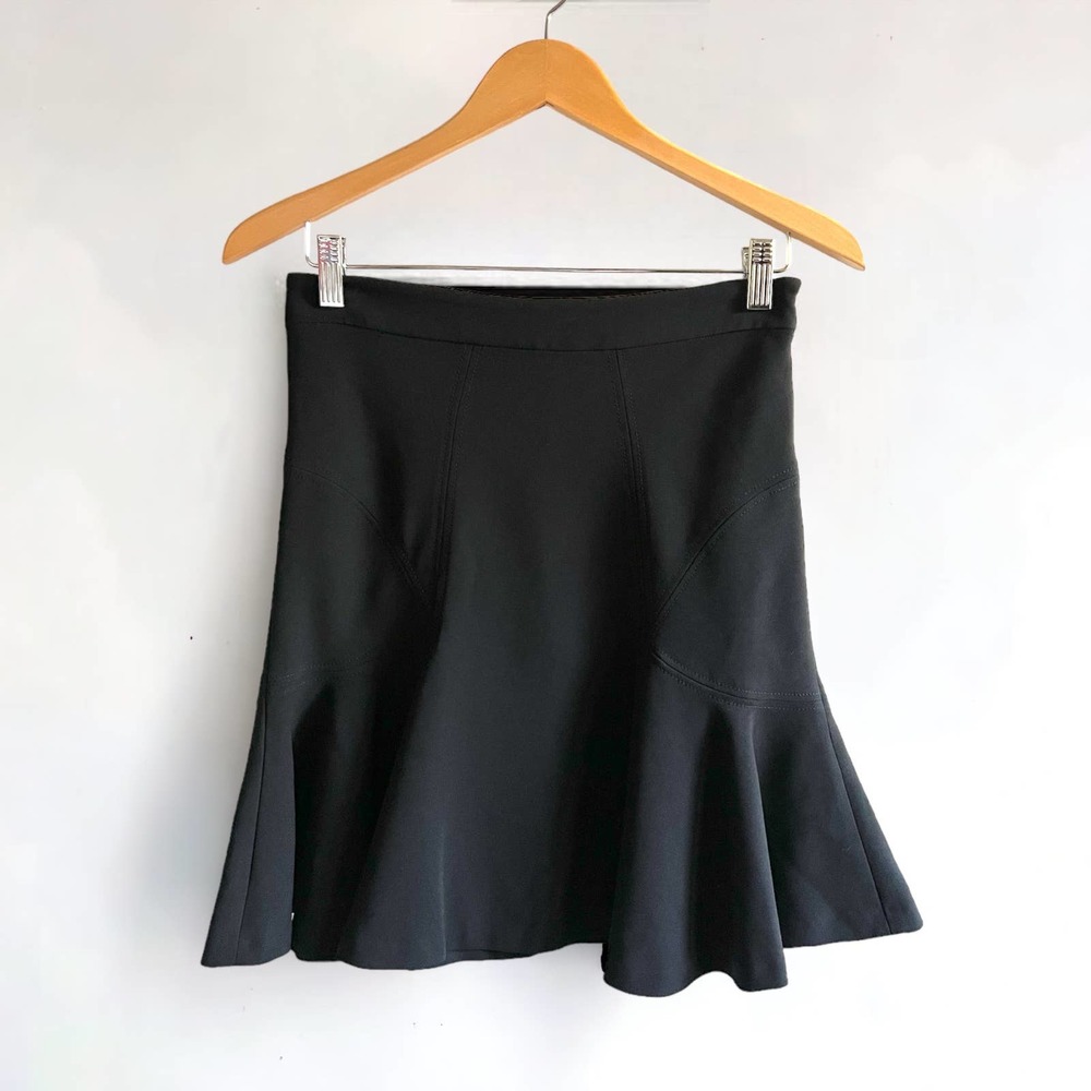 Women’s Diane Von Furstenburg mini skirt, size 2